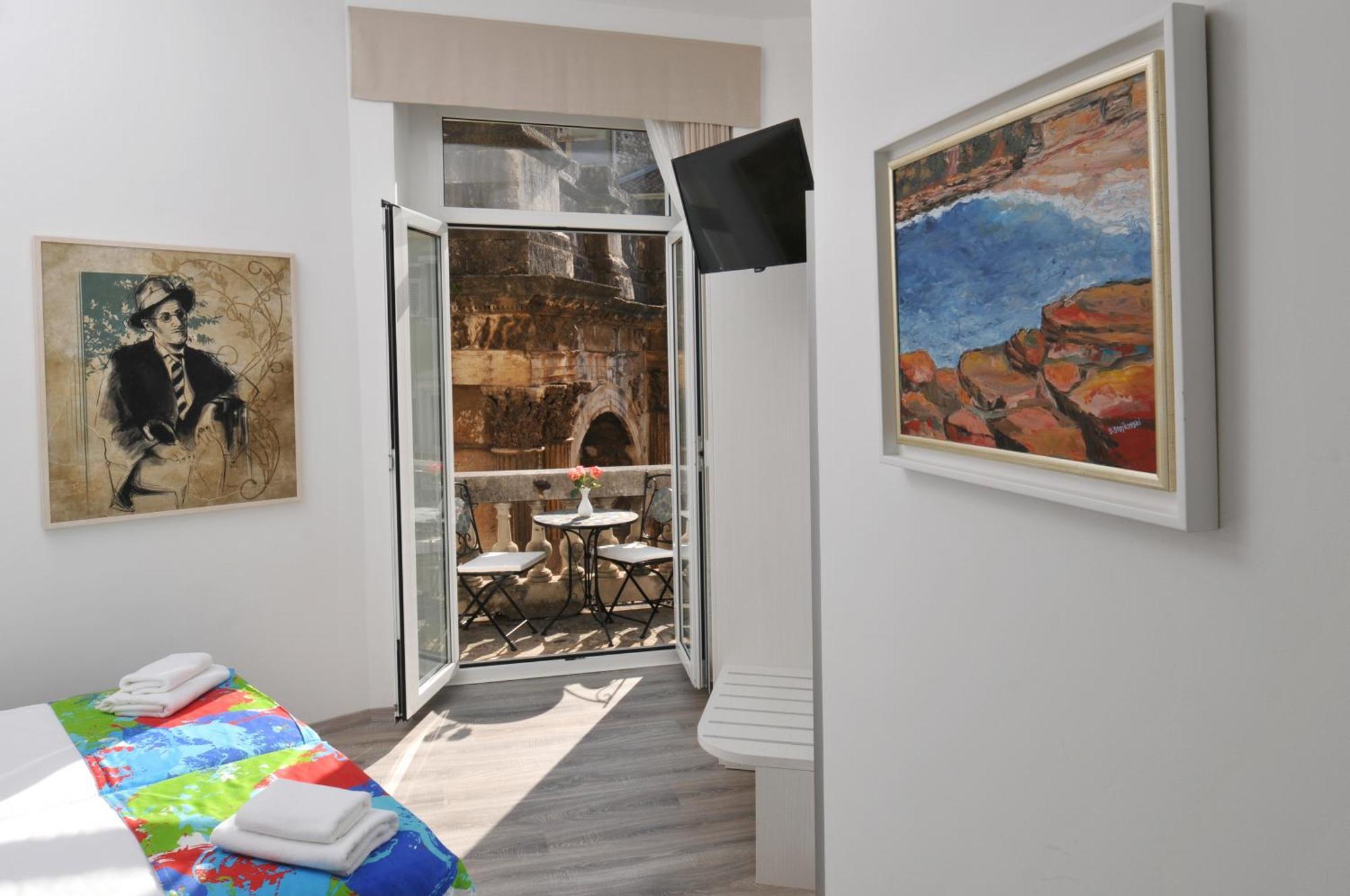Boutique Suites Joyce Pula Chambre photo