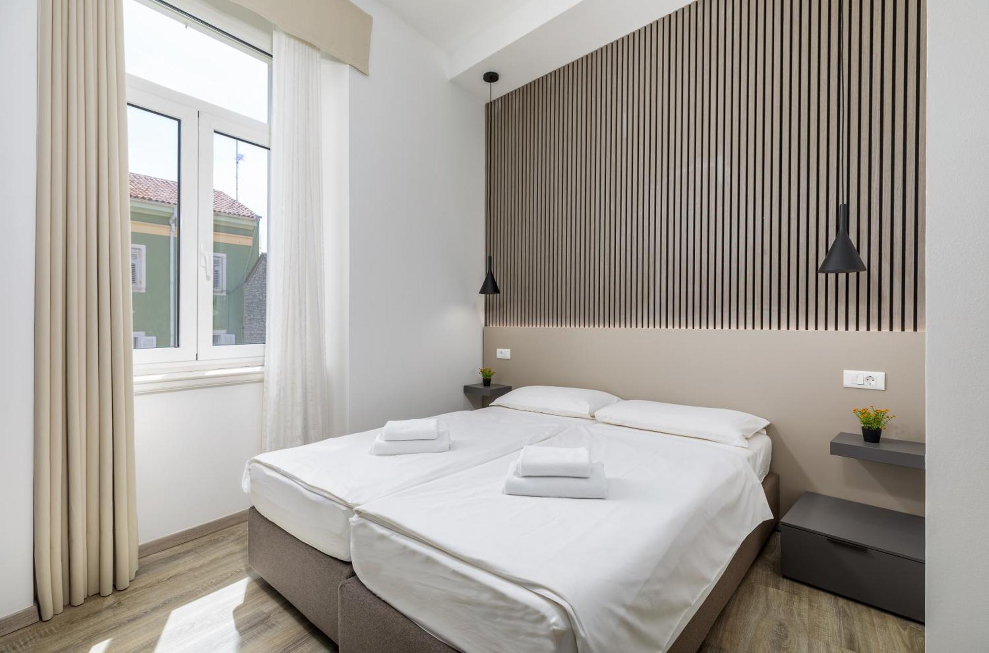 Boutique Suites Joyce Pula Extérieur photo