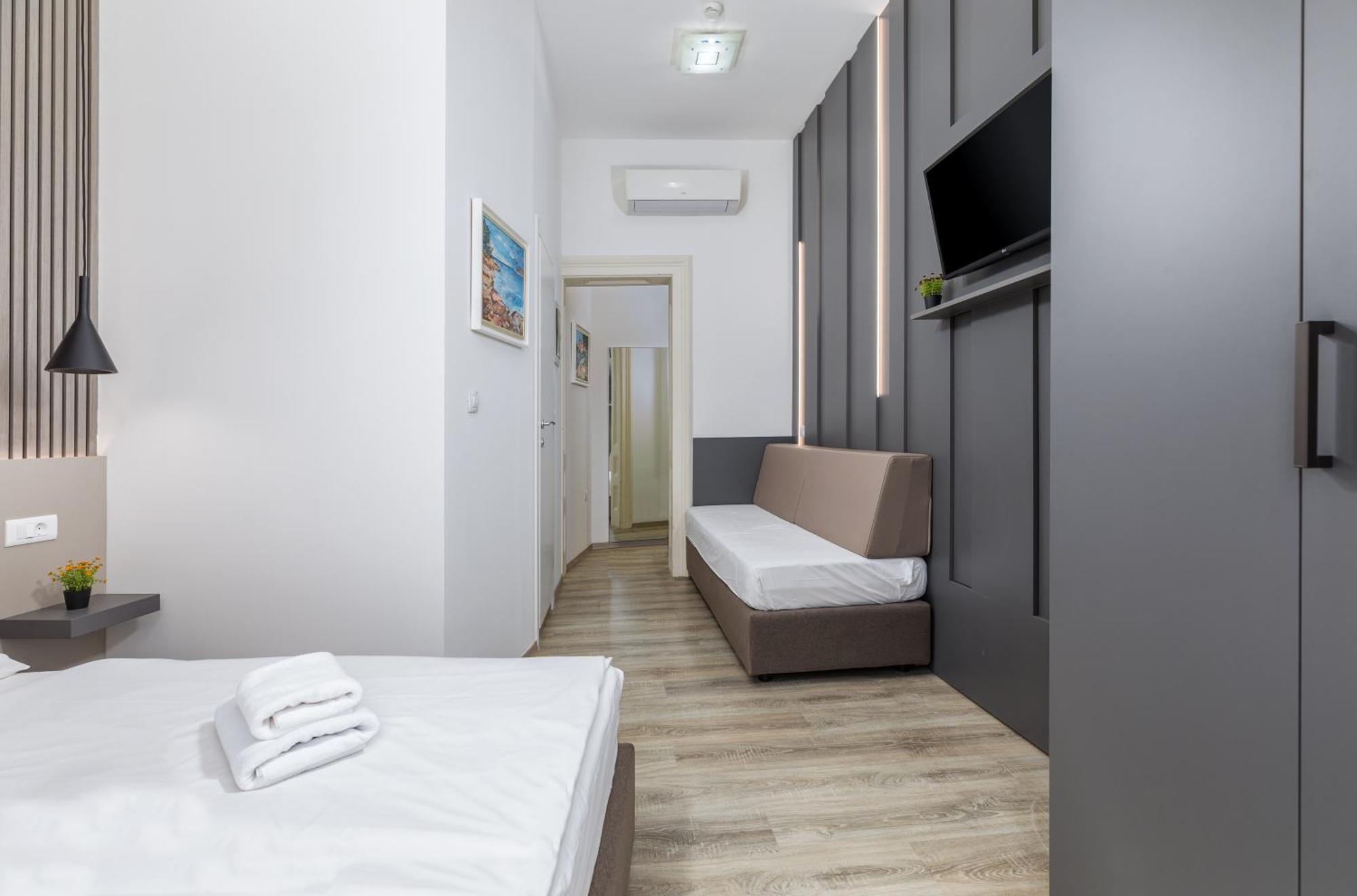 Boutique Suites Joyce Pula Extérieur photo