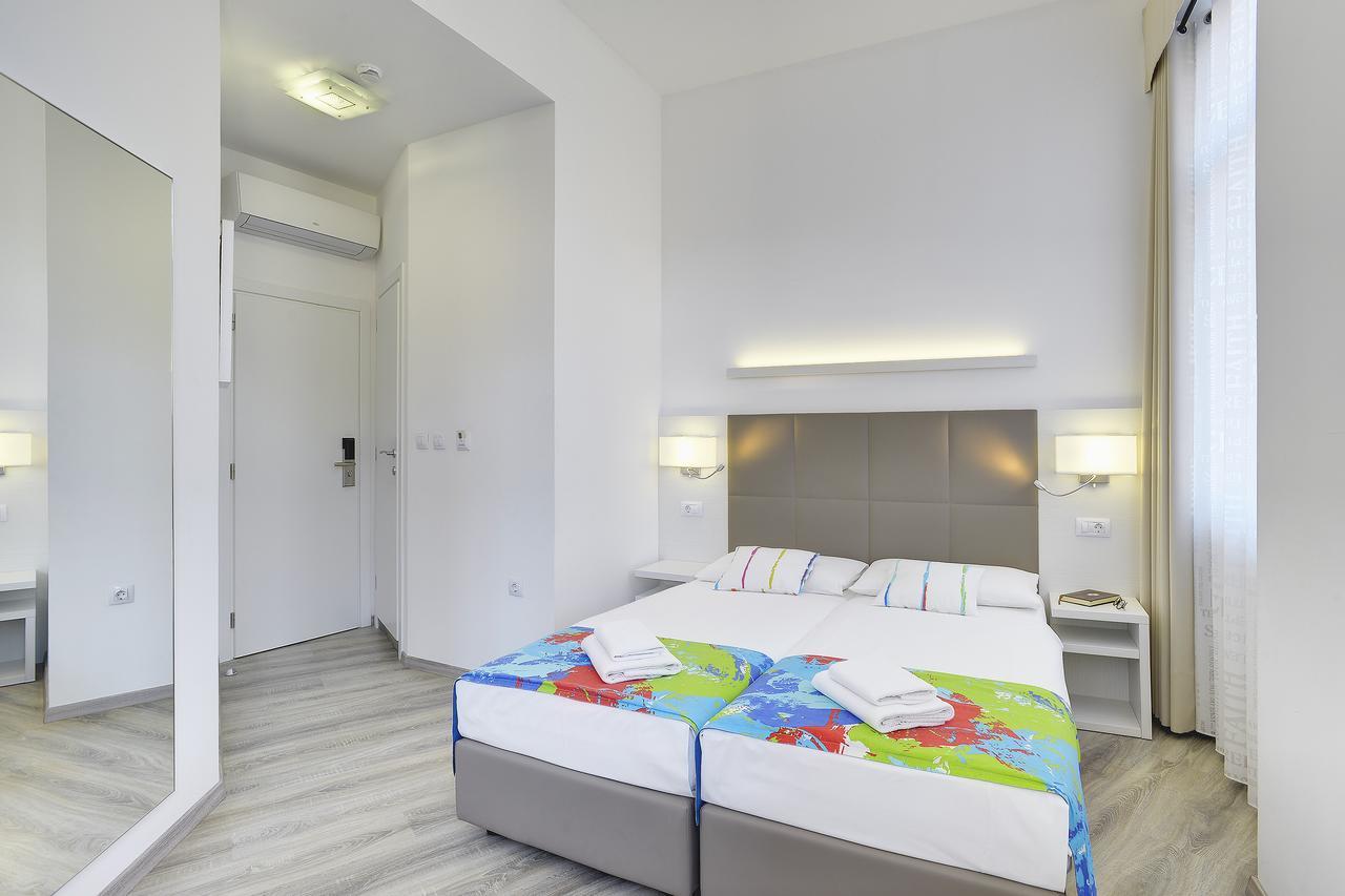 Boutique Suites Joyce Pula Extérieur photo